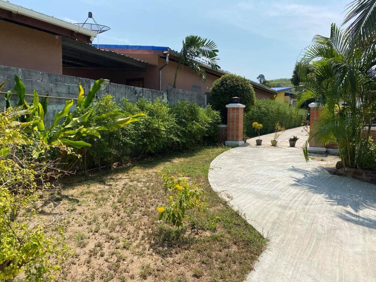 Hotel Suntalee House Nai Yang Beach Esterno foto