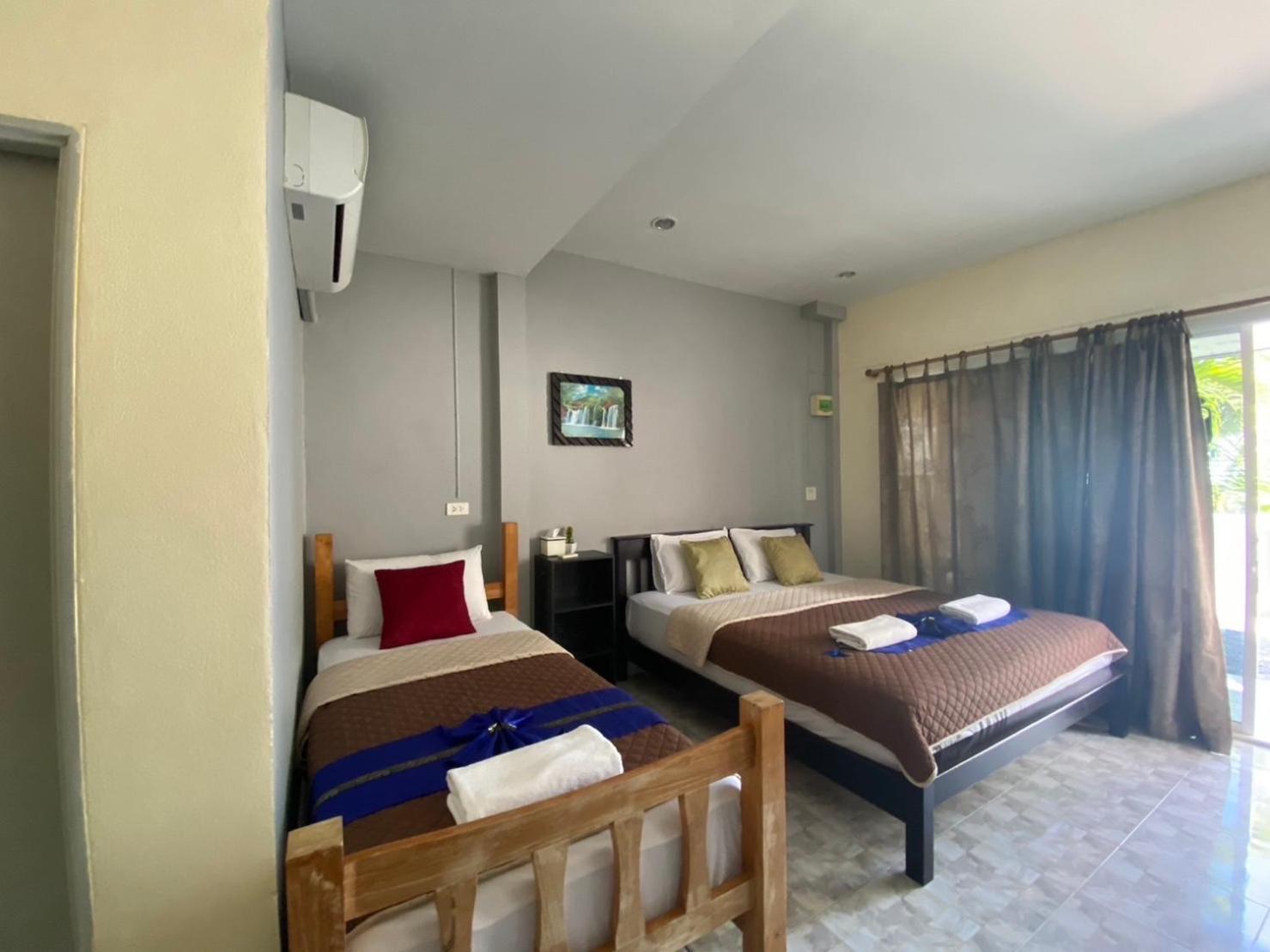 Hotel Suntalee House Nai Yang Beach Esterno foto