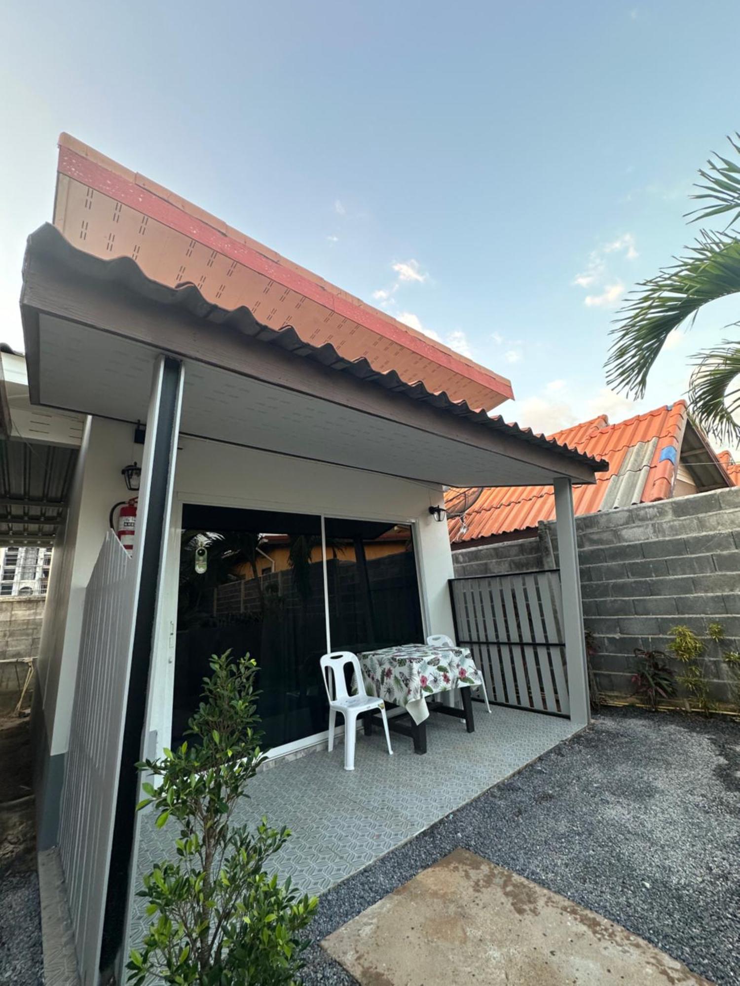 Hotel Suntalee House Nai Yang Beach Esterno foto