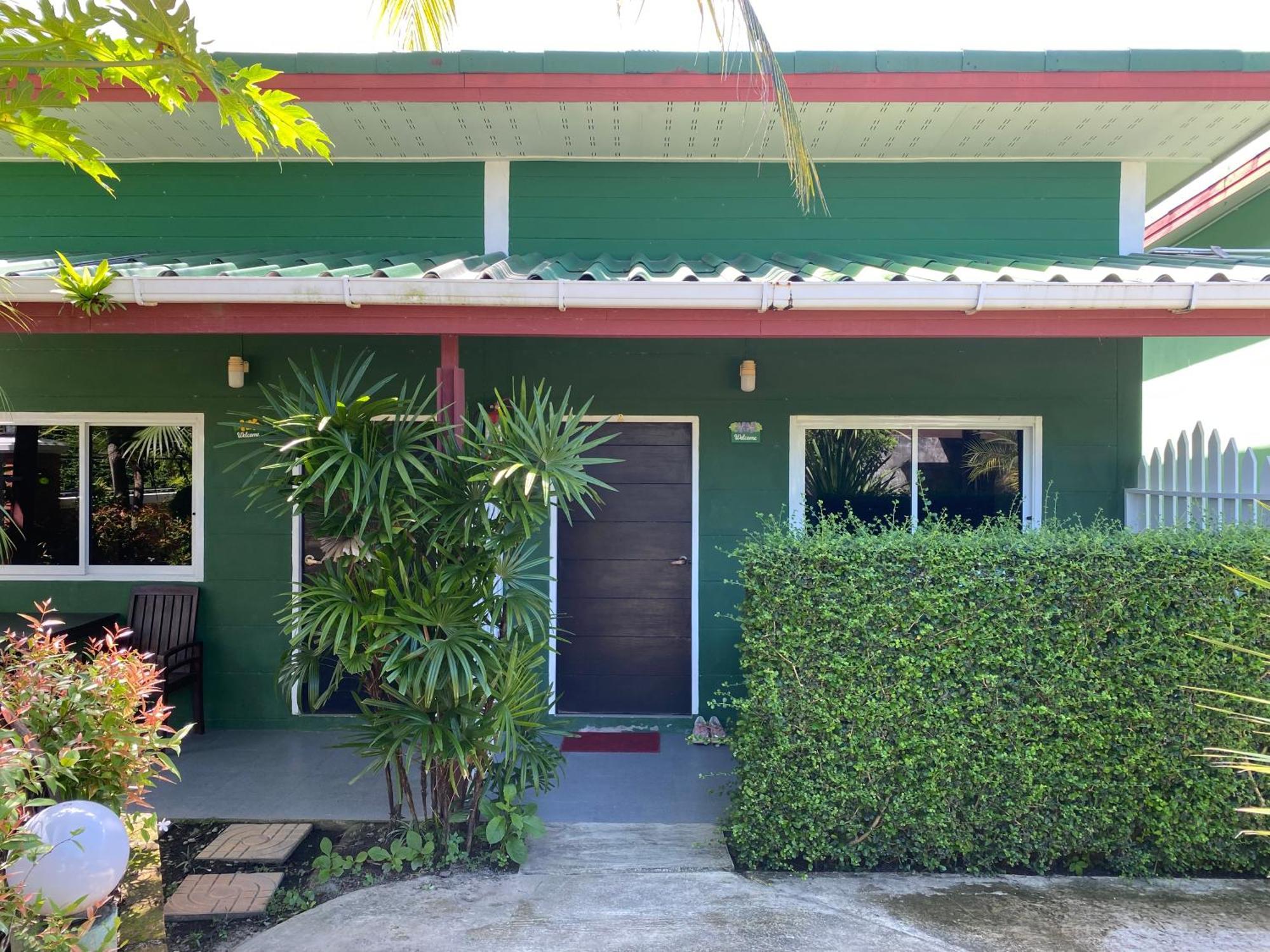 Hotel Suntalee House Nai Yang Beach Esterno foto