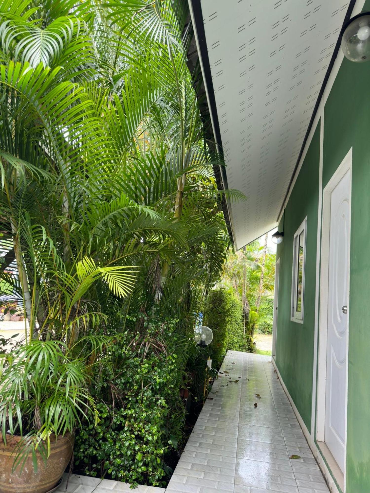 Hotel Suntalee House Nai Yang Beach Esterno foto