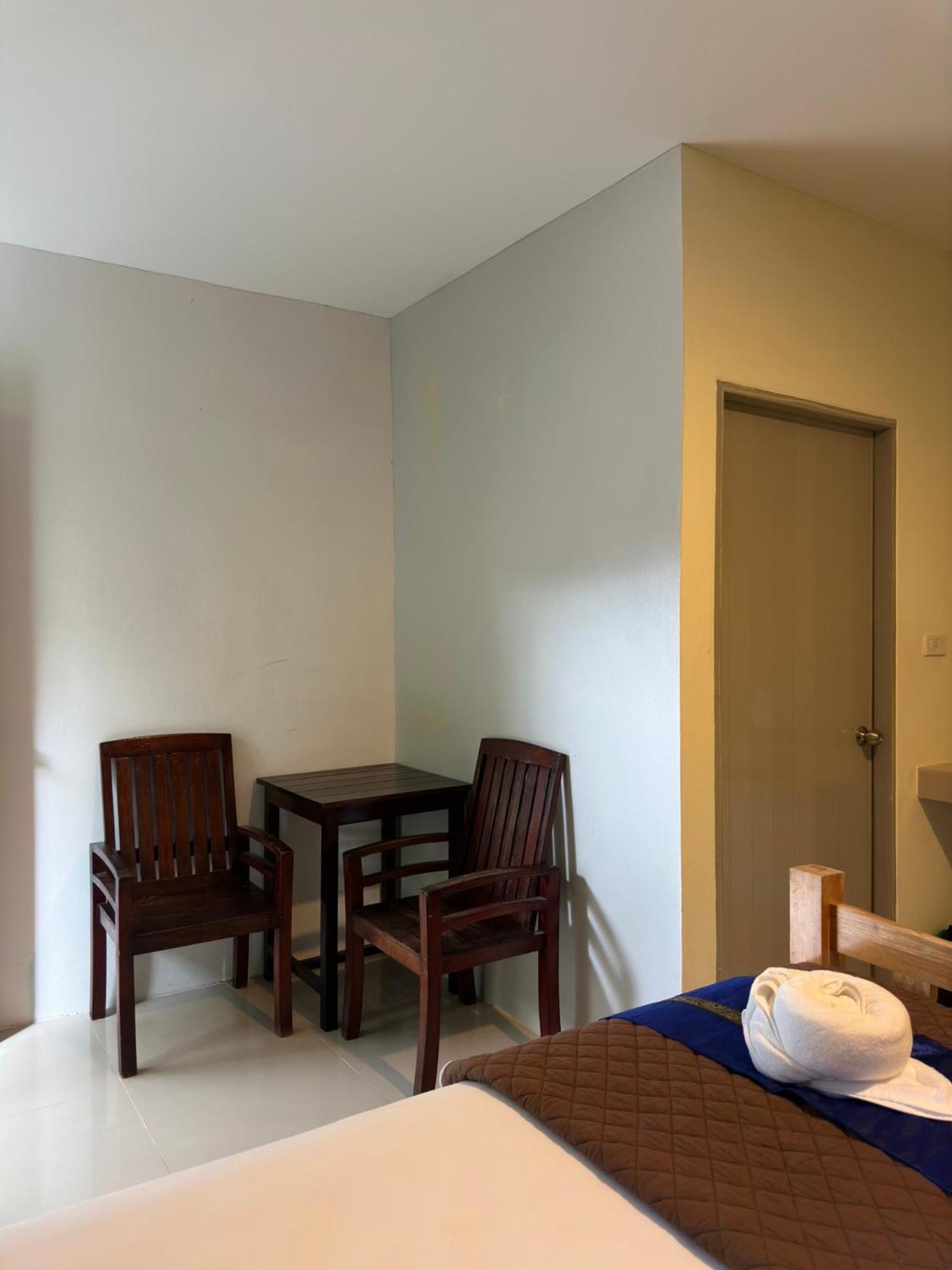 Hotel Suntalee House Nai Yang Beach Esterno foto