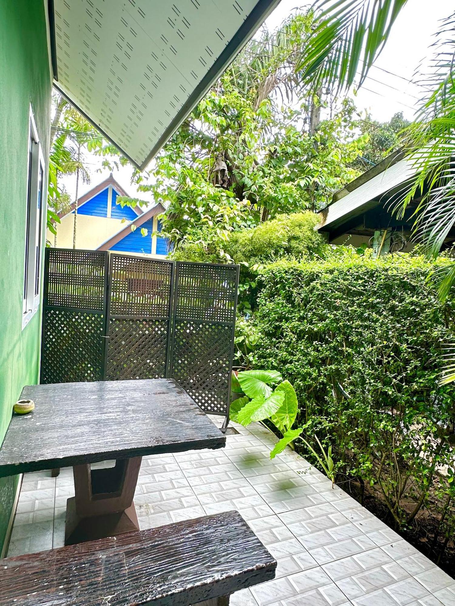 Hotel Suntalee House Nai Yang Beach Esterno foto
