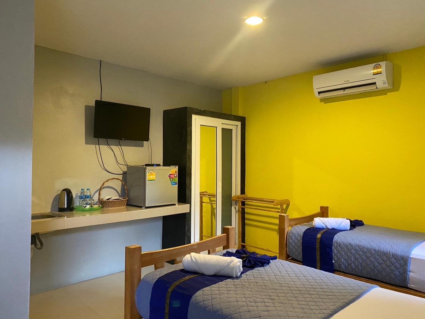 Hotel Suntalee House Nai Yang Beach Esterno foto