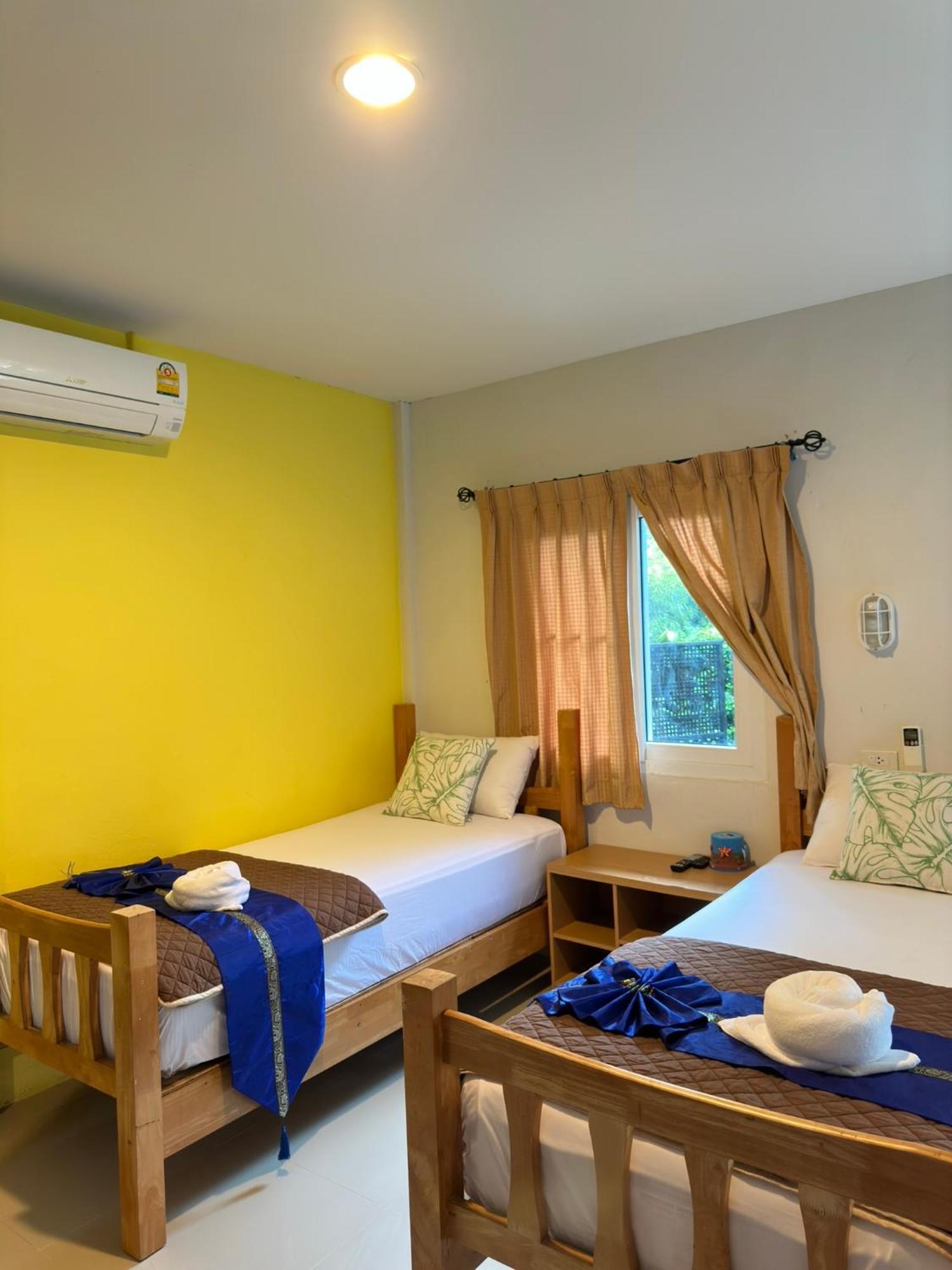Hotel Suntalee House Nai Yang Beach Esterno foto
