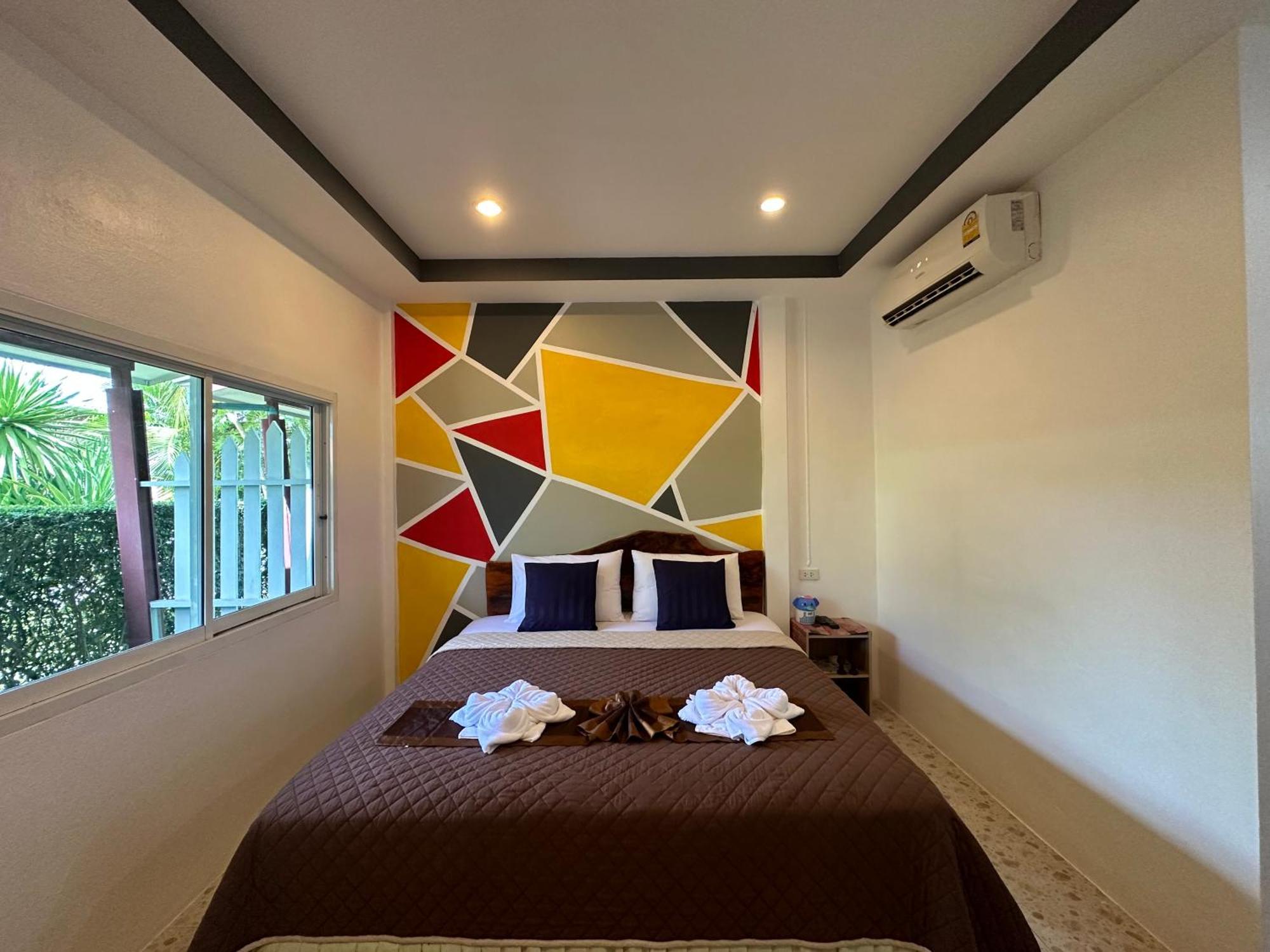 Hotel Suntalee House Nai Yang Beach Esterno foto