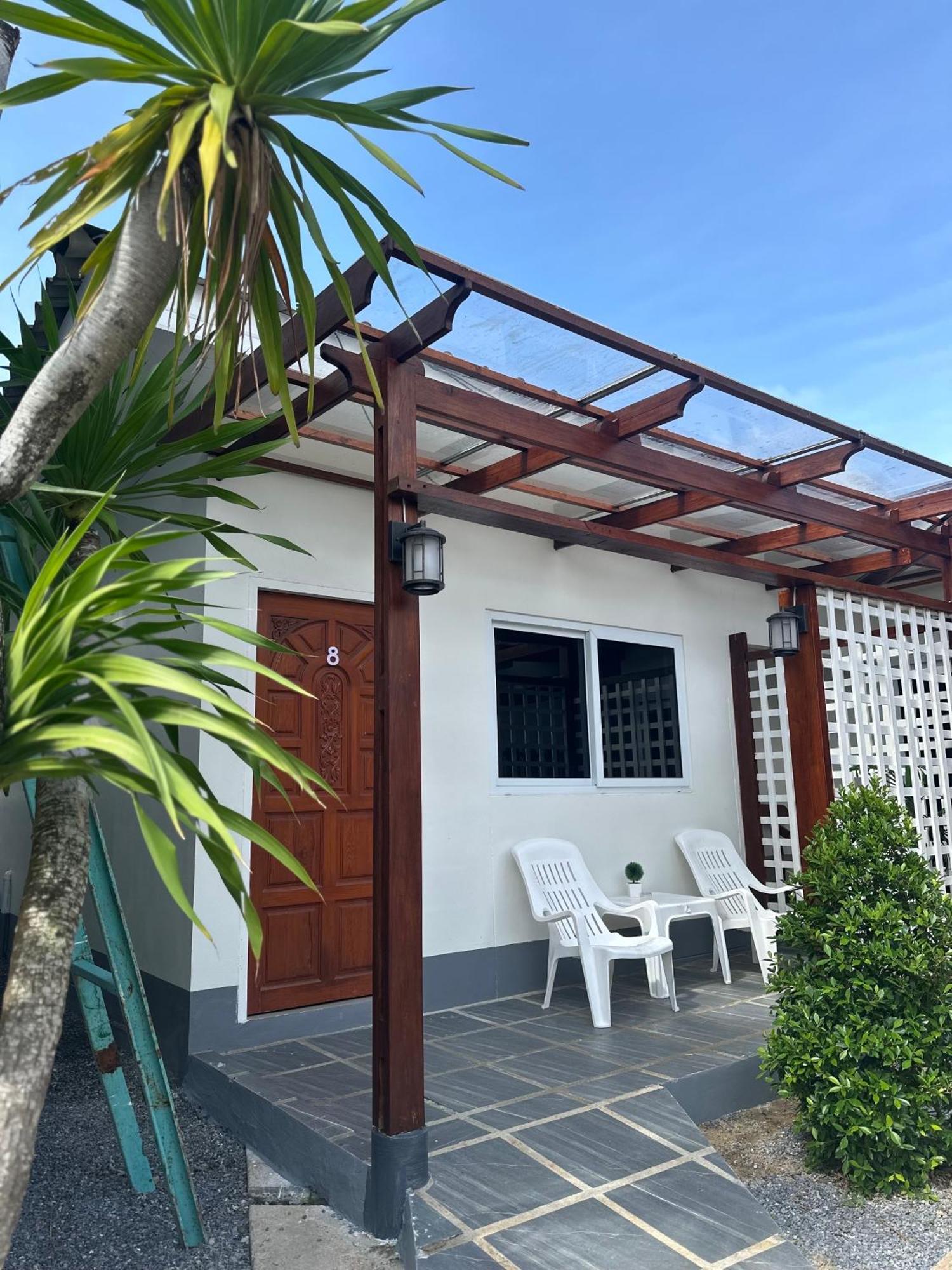 Hotel Suntalee House Nai Yang Beach Esterno foto