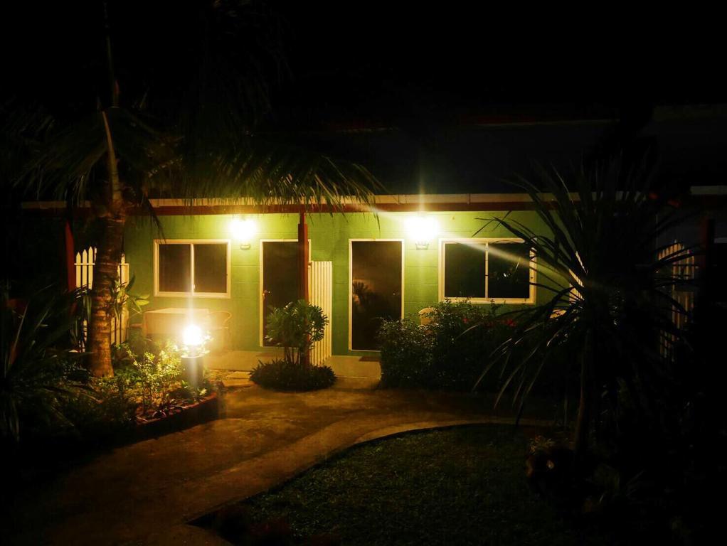 Hotel Suntalee House Nai Yang Beach Esterno foto